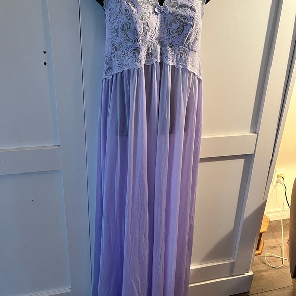 Lavender Lace vintage Nightgown dainty nighty sheer feminine maxi - Picture 6 of 10